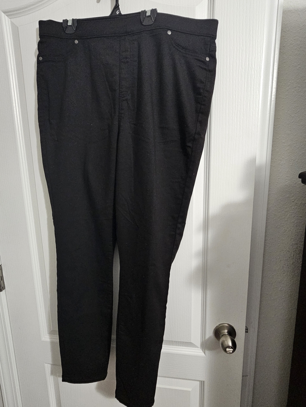 Simply Vera Wang Women's Black Hi Rise All-Day Denim Shaping Legging - Size XL - Picture 2 of 6